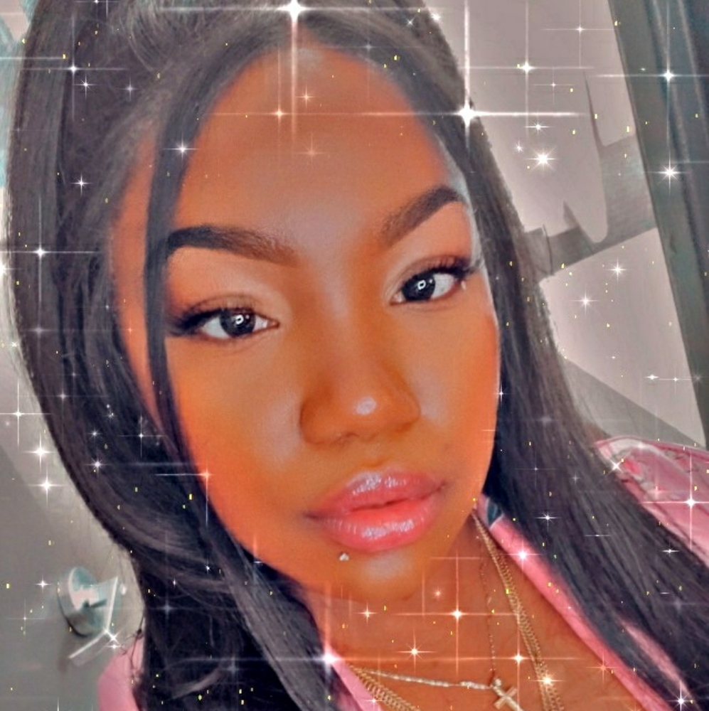 Meet your Posher, Tiffany